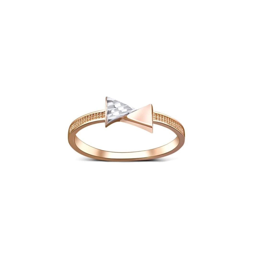 Rose gold ring with white gold element