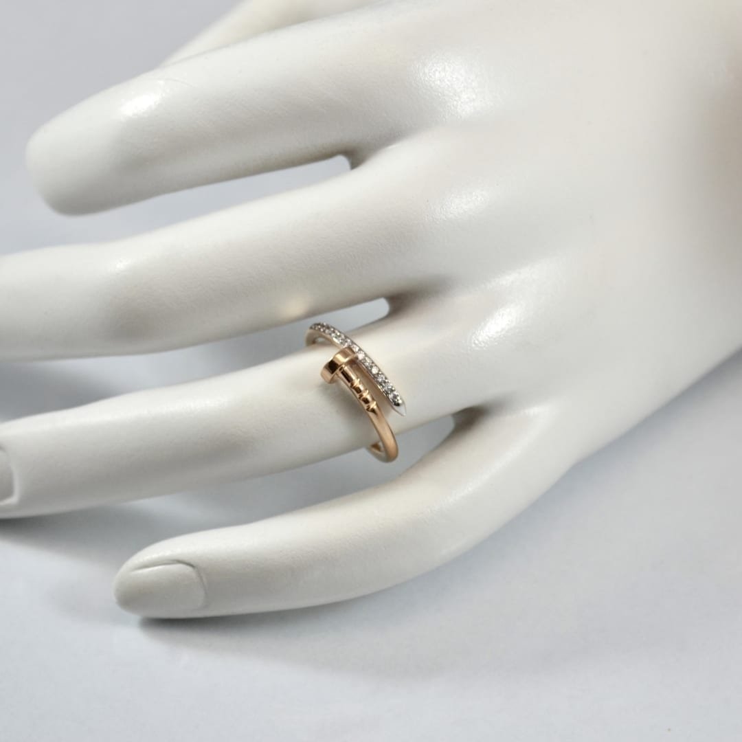 Auksinis minimalistinis žiedas su cirkoniu