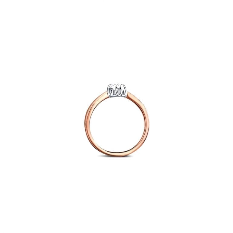 Rose gold ring with diamond