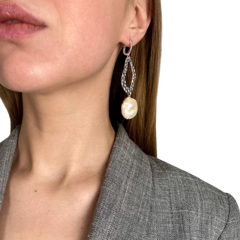 Sterling Silver Dangling Earrings With Pearls