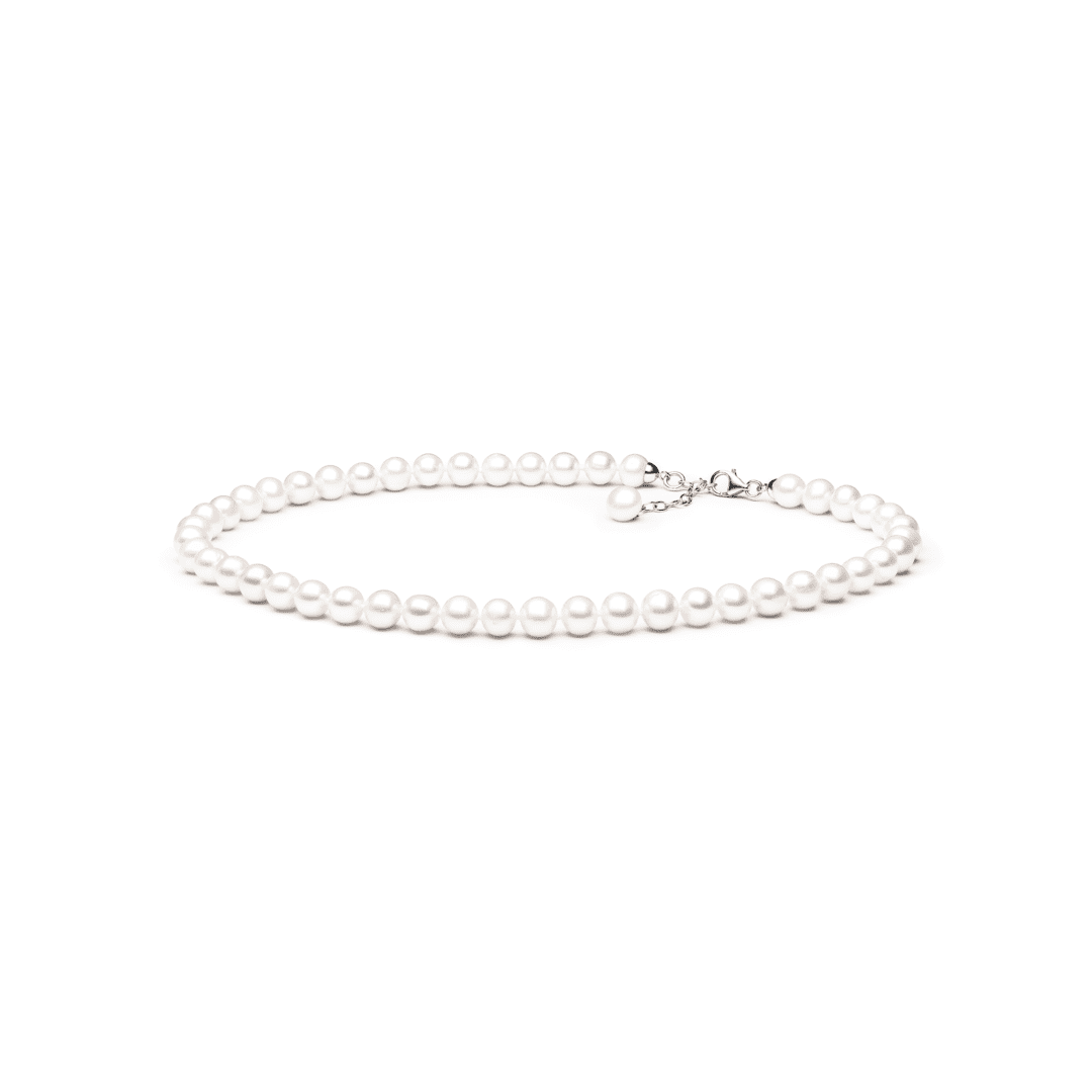 Klasikinio dizaino sidabrinis vėrinys su baltais apvaliais kultivuotais perlais