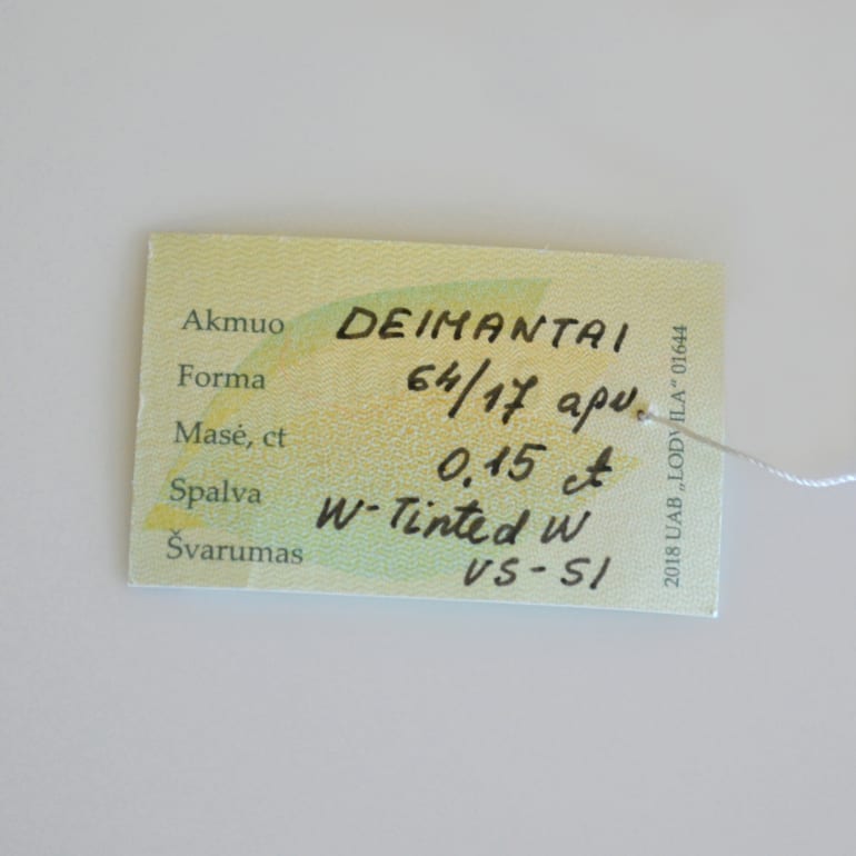 Balto aukso auskarai su Blue London topazu ir deimantais