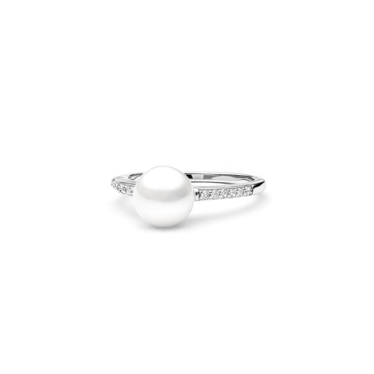 Sterling silver ring with cultivated pearl and cubic zirconia