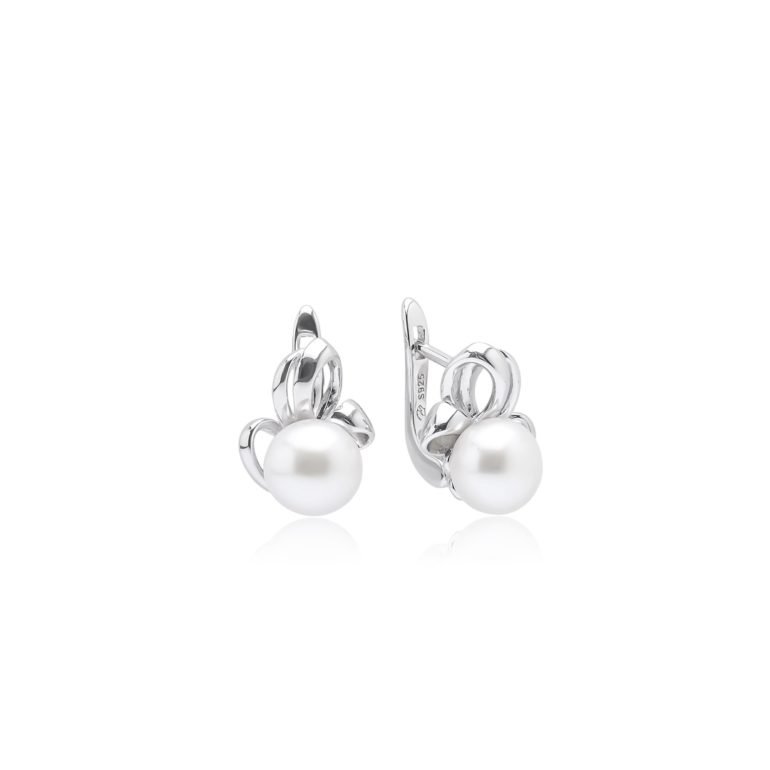 sterling silver earrings with cultivated pearls