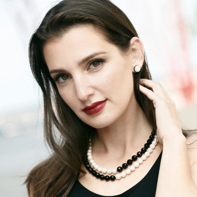 sterling silver necklace with cultivated pearl and onyx