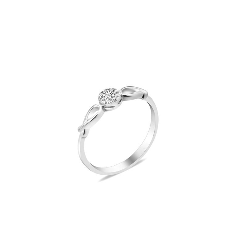 sterling silver ring with diamonds