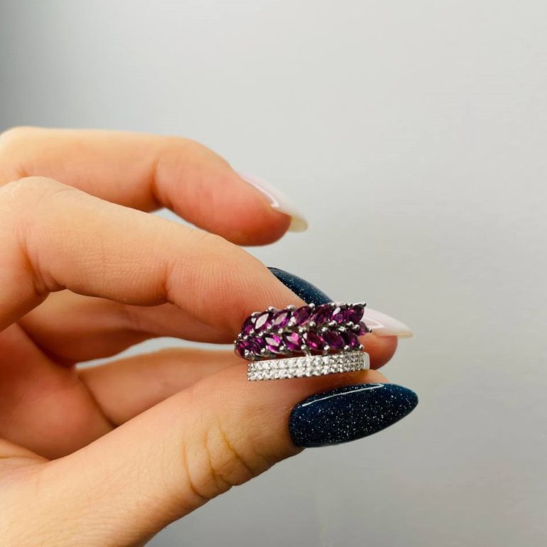 Sidabrinis Žiedas Su Rodolitais Ir Fianitais