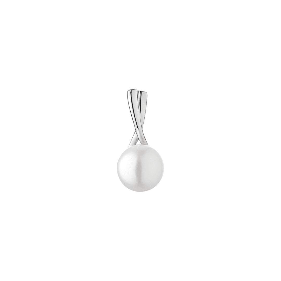 sterling silver pendant with white pearl