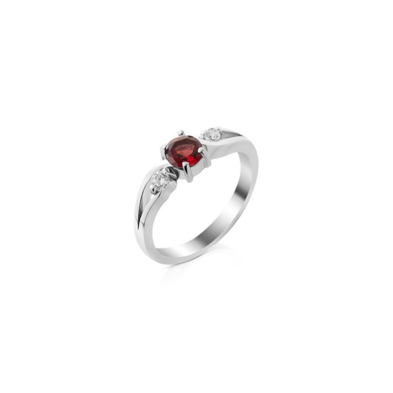 sterling silver ring with garnet