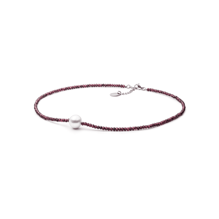 necklace with garnet and pearl