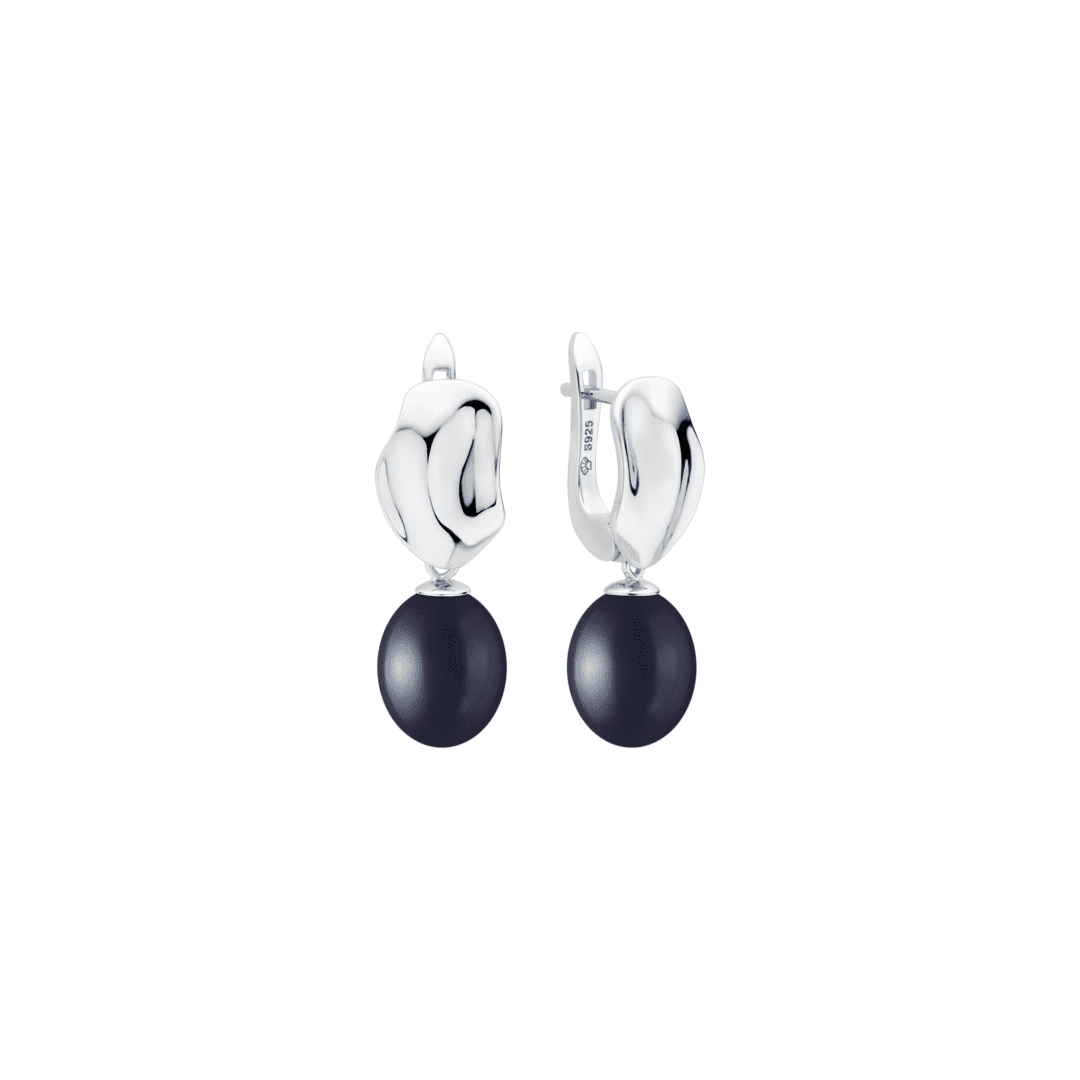 sidabriniai auskarai su juodais kabančiais perlais