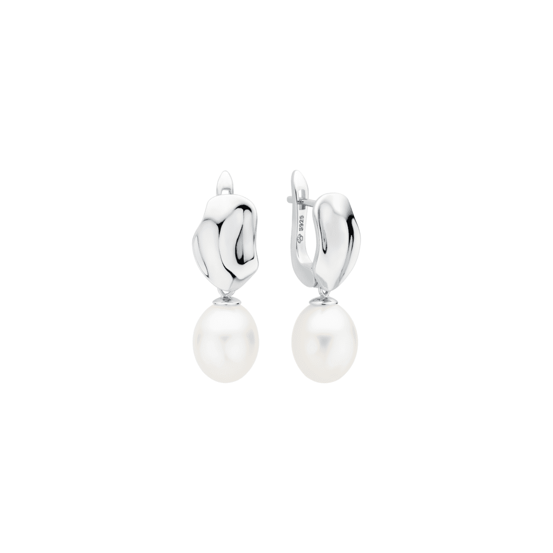 sidabriniai auskarai su baltais kabančiais perlais