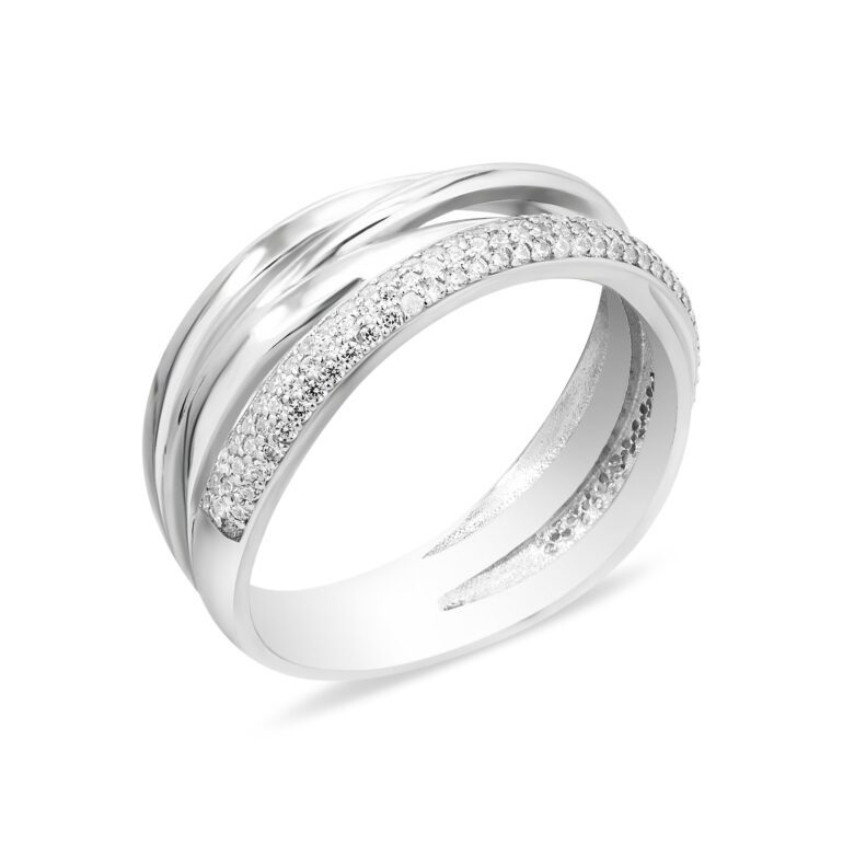 sterling silver ring with cubic zirconia
