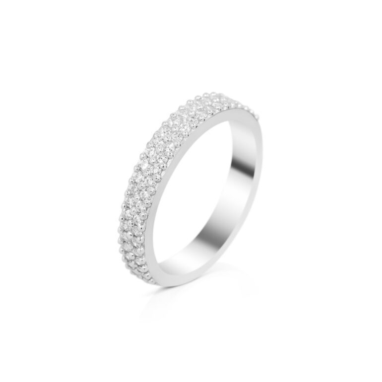 sterling silver ring with fianits