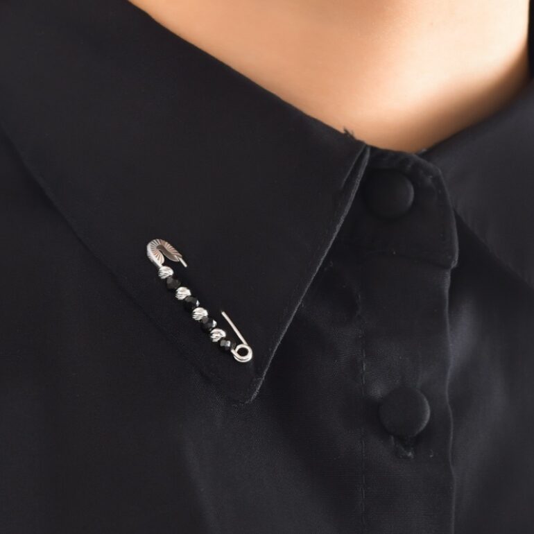 sterling silver brooch with onyx