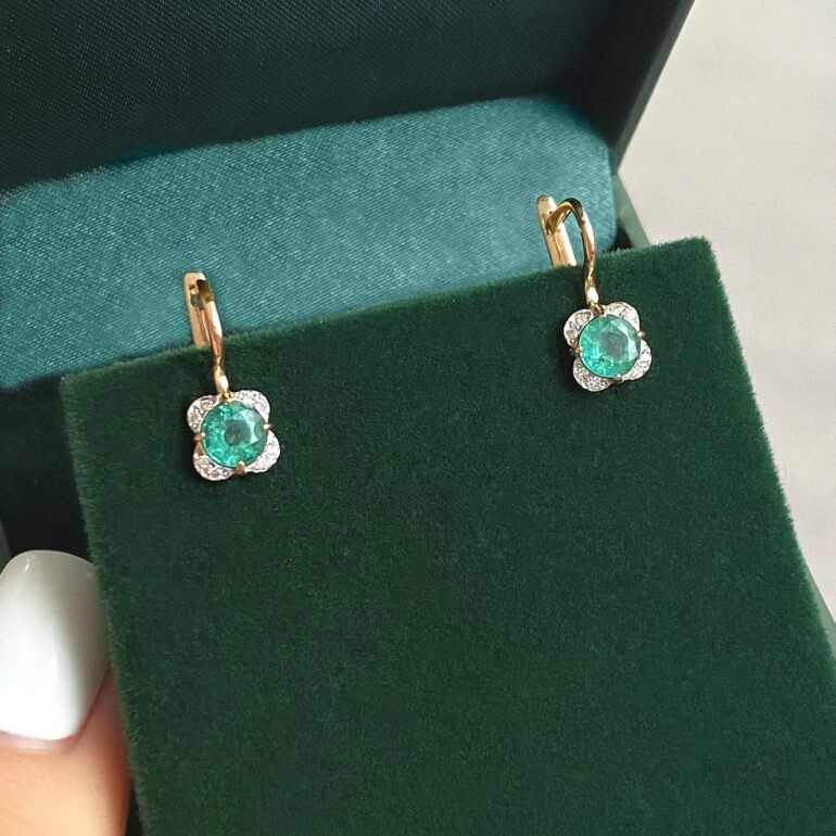 14ct rose gold earrings with emeralds and diamonds