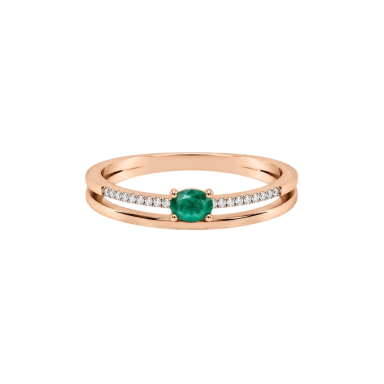 Rose Gold Ring With Emerald And Diamonds