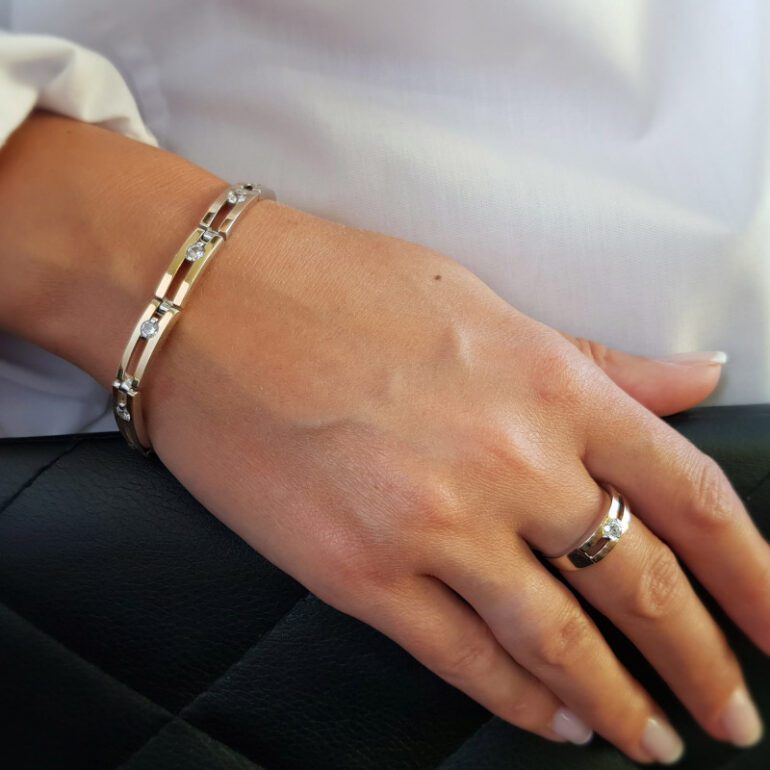 gold plated tserling silver bracelet with cubic zirconia