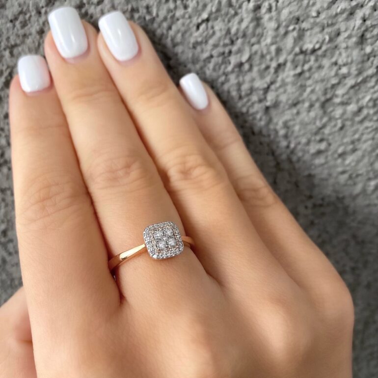 14ct Rose Gold Ring With Diamonds