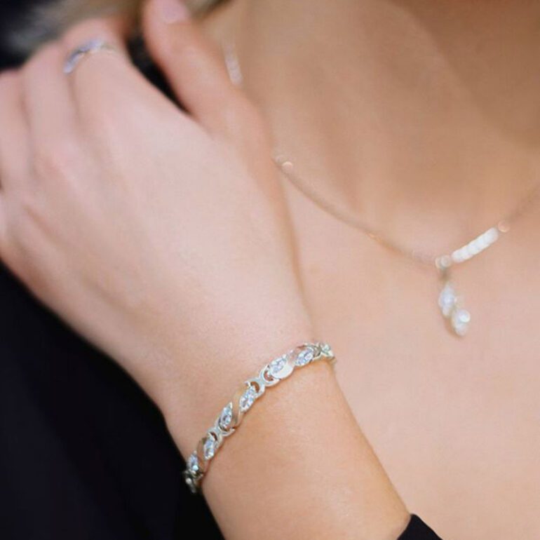 Gold plated sterling silver bracelet with cubic zirconia