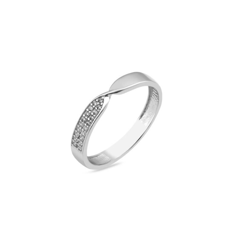 sterling silver ring with cubic zirconia