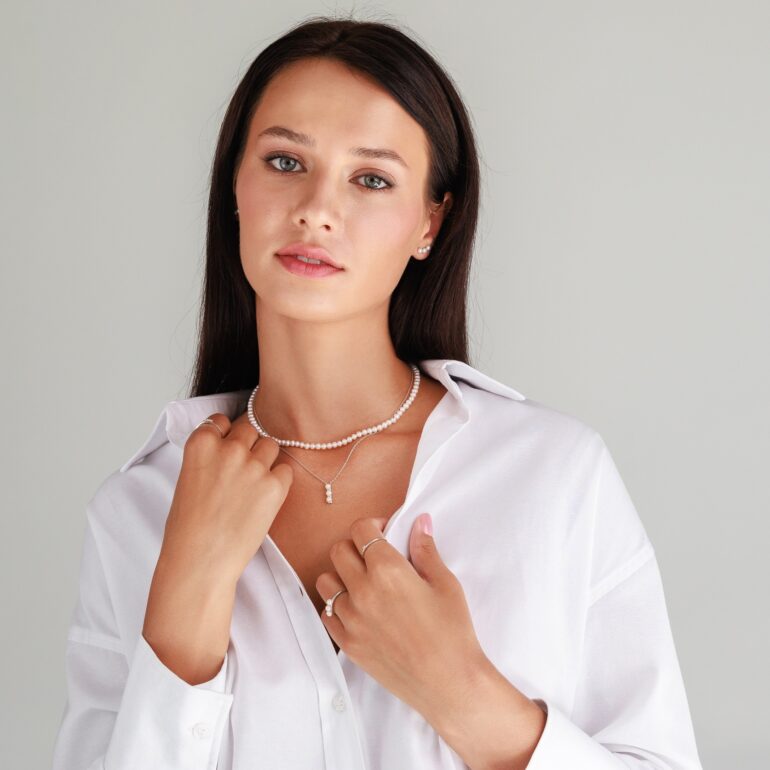 sterling silver necklace with pearls