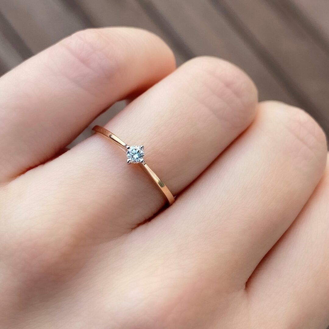 rose gold ring with diamond