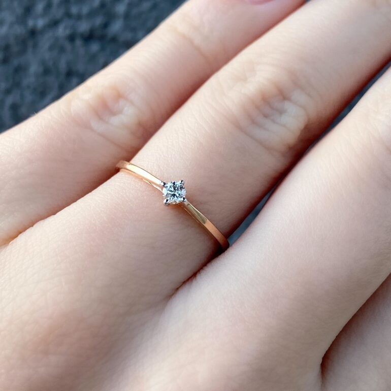 rose gold ring with diamond