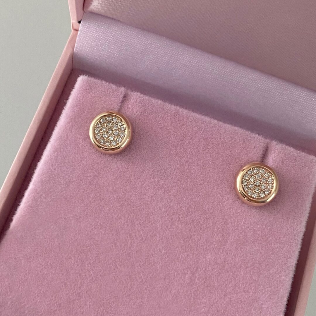 rose gold stud earrings with diamonds