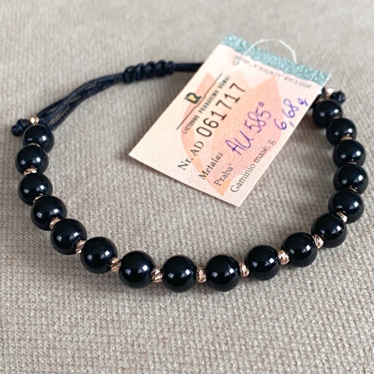 Bracelet With Gold Beads And Onyx