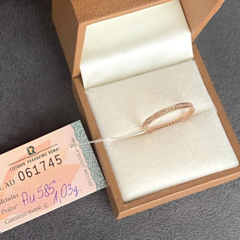 Rose Gold Ring With Cubic Zirconia