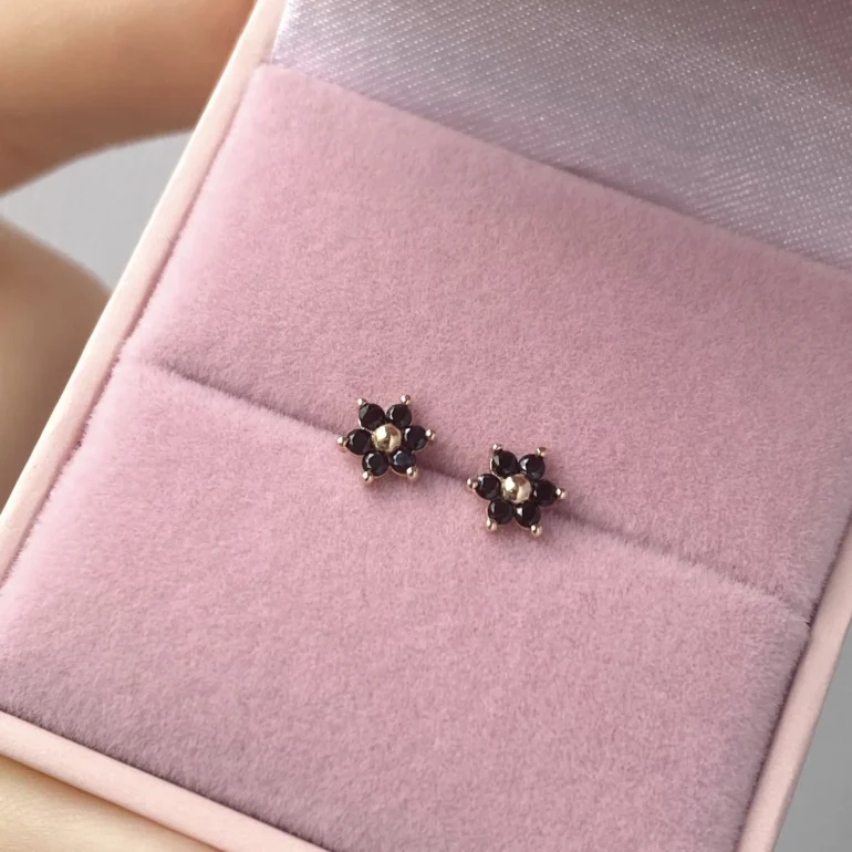 Rose Gold Stud Earring With Cubic Zirconia