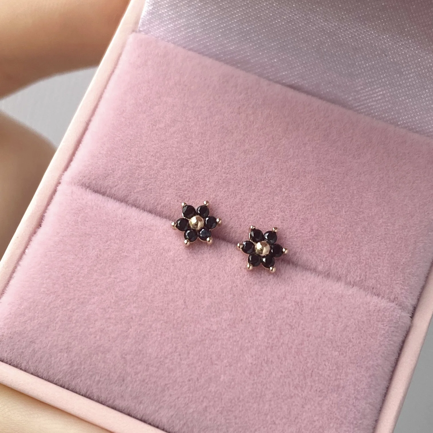 Rose Gold Stud Earring With Cubic Zirconia