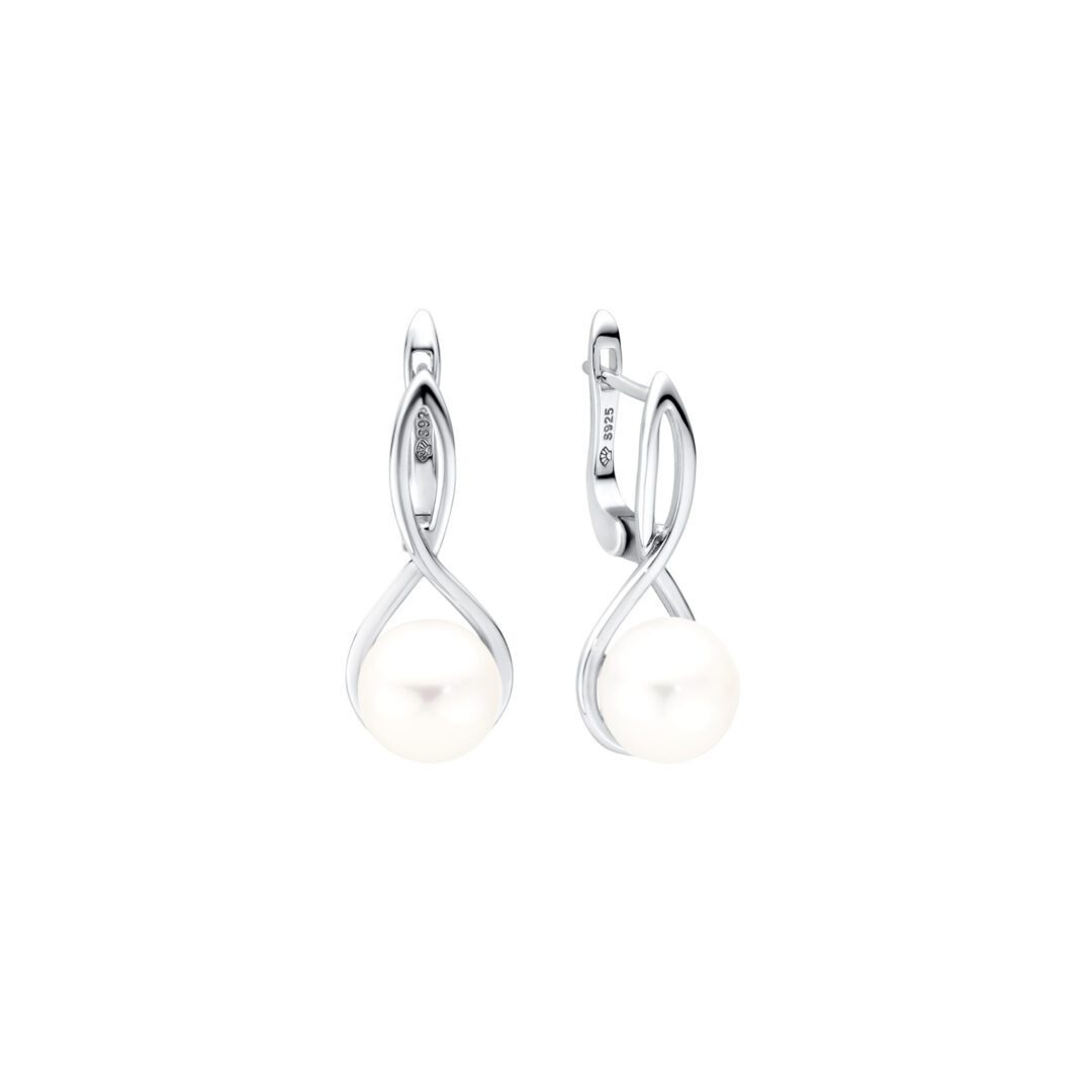 sterling silver earrings with white pearls