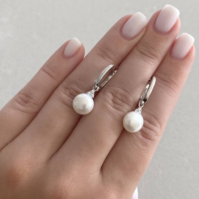 sidabriniai auskarai su perlais ir cirkoniais