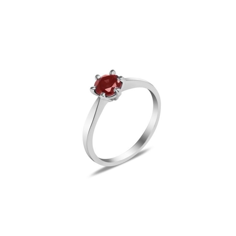 sterling silver ring with garnet