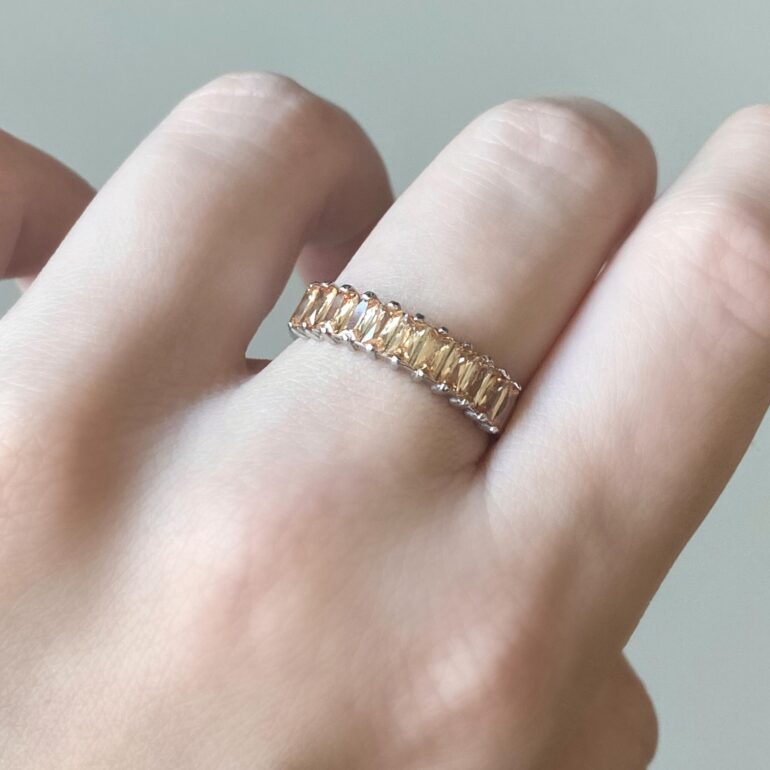 Sterling Silver Ring With Fianits