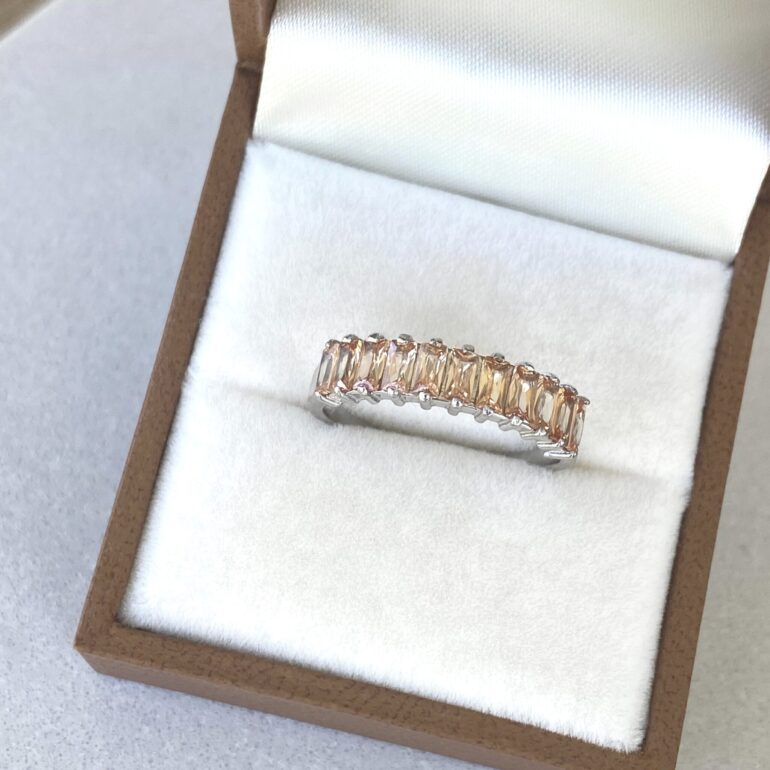 Sterling Silver Ring With Fianits
