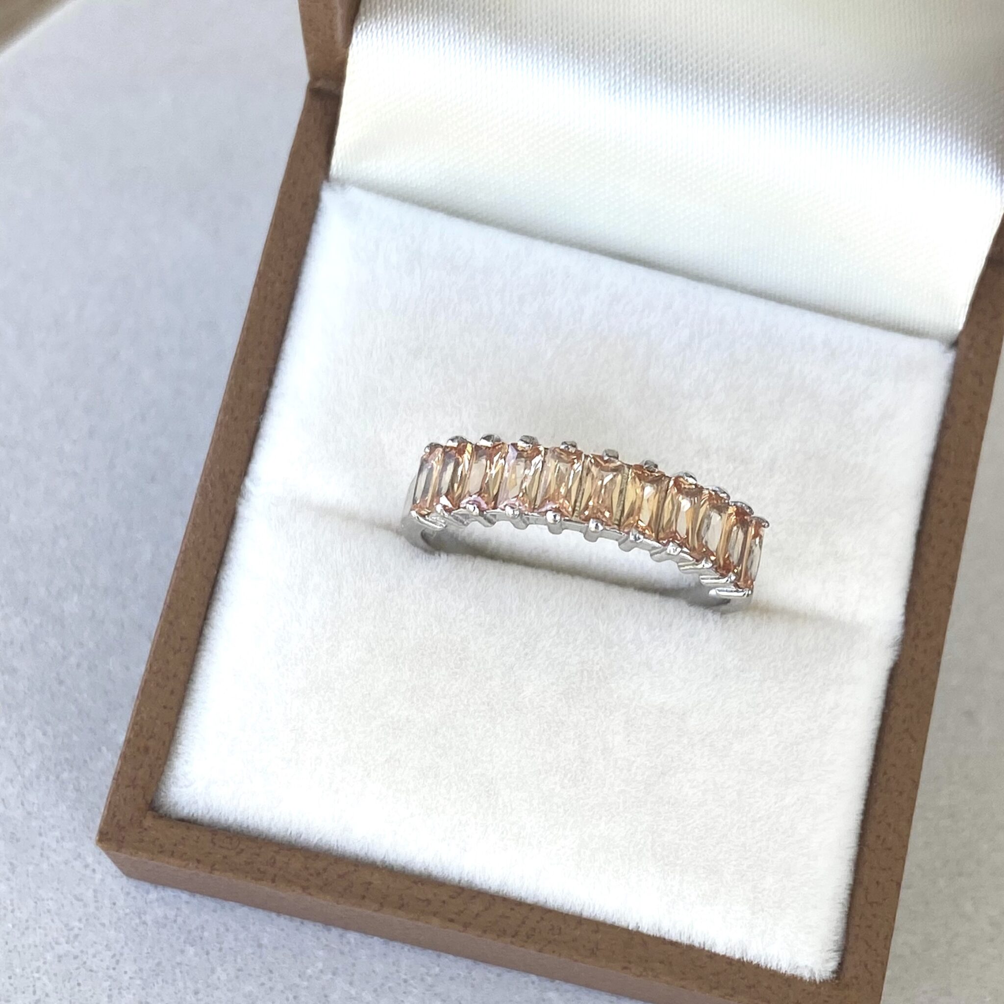 Sterling Silver Ring With Fianits