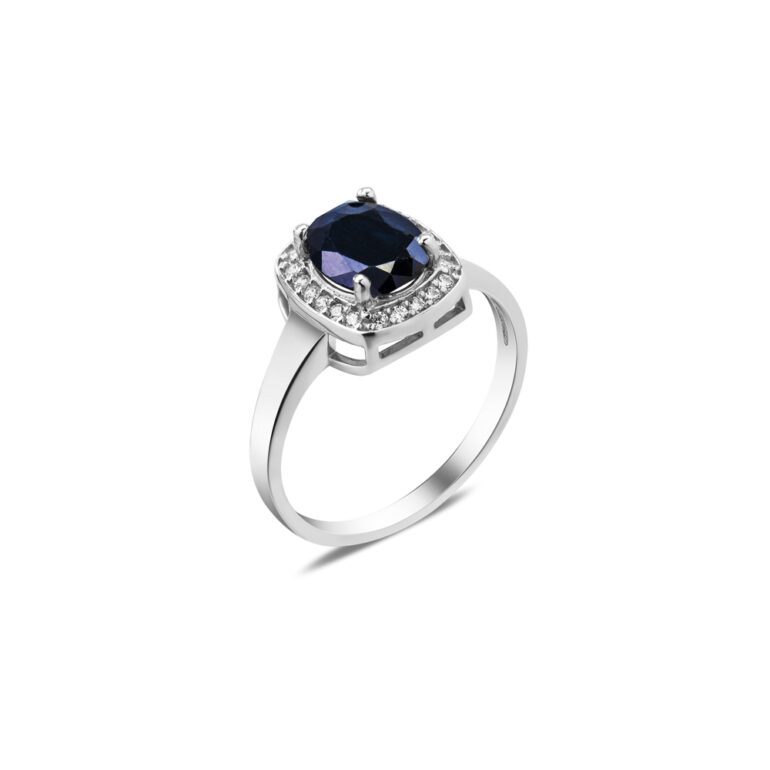 Sterling silver ring with sapphire and fianits