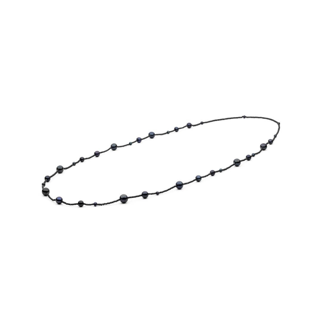 Necklace with black pearl and spinel