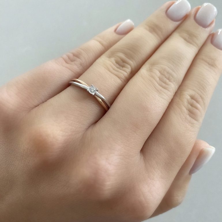Rose and white gold ring with diamond