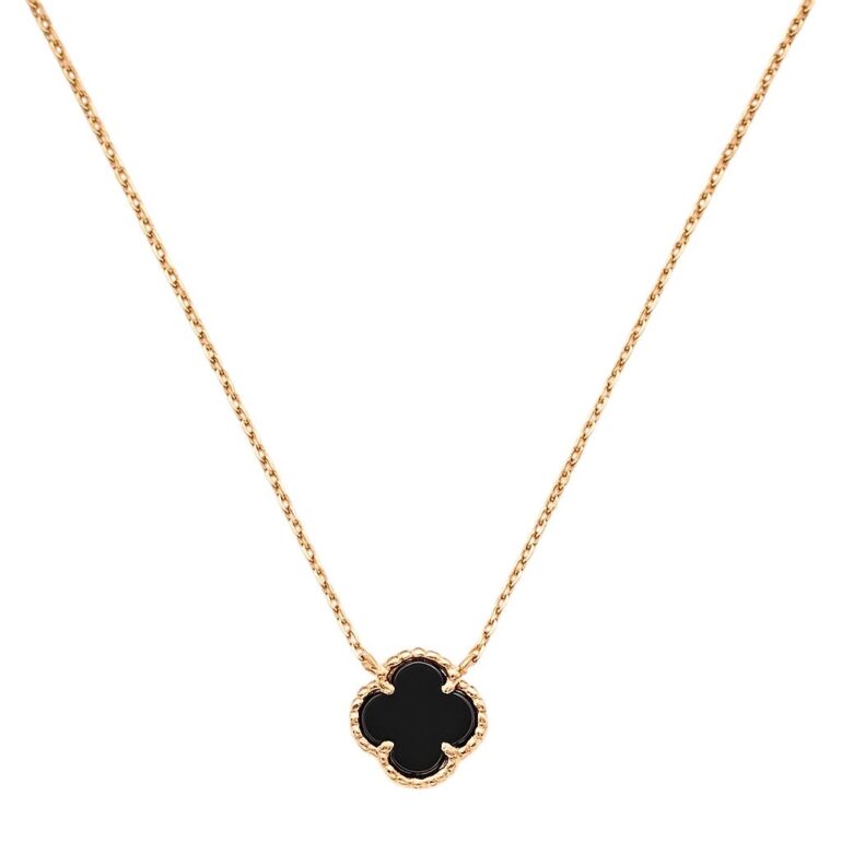 Rose gold necklace with onyx