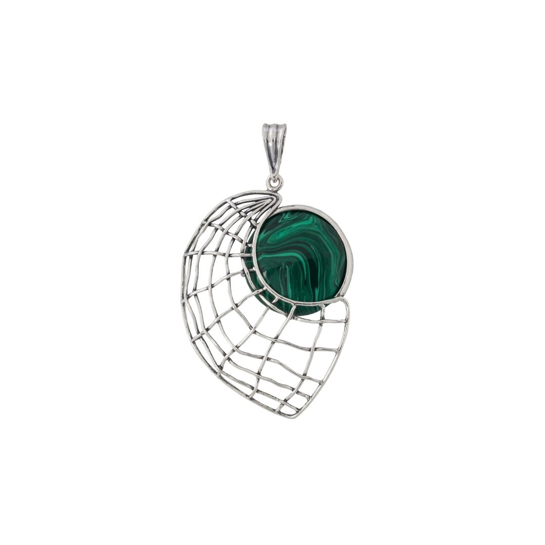 Sterling silver pendant with malachite