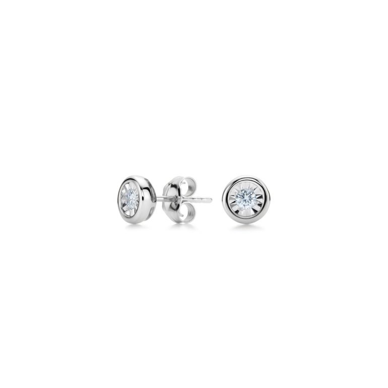White gold stud earrings with diamonds