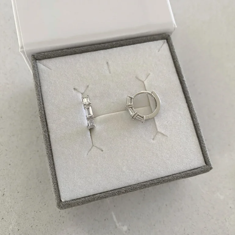 Sidabrinės Rinkutės Su Cirkoniais