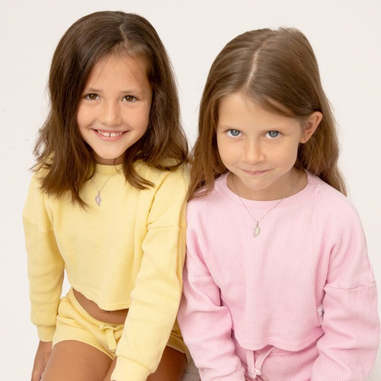 Sidabrinės grandinėlės su padalinta širdele