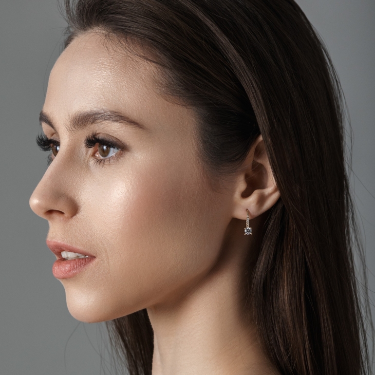 Auksiniai auskarai su cirkoniais