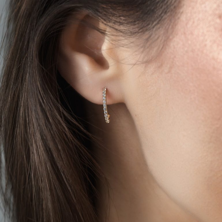 auksiniai auskarai su cirkoniais