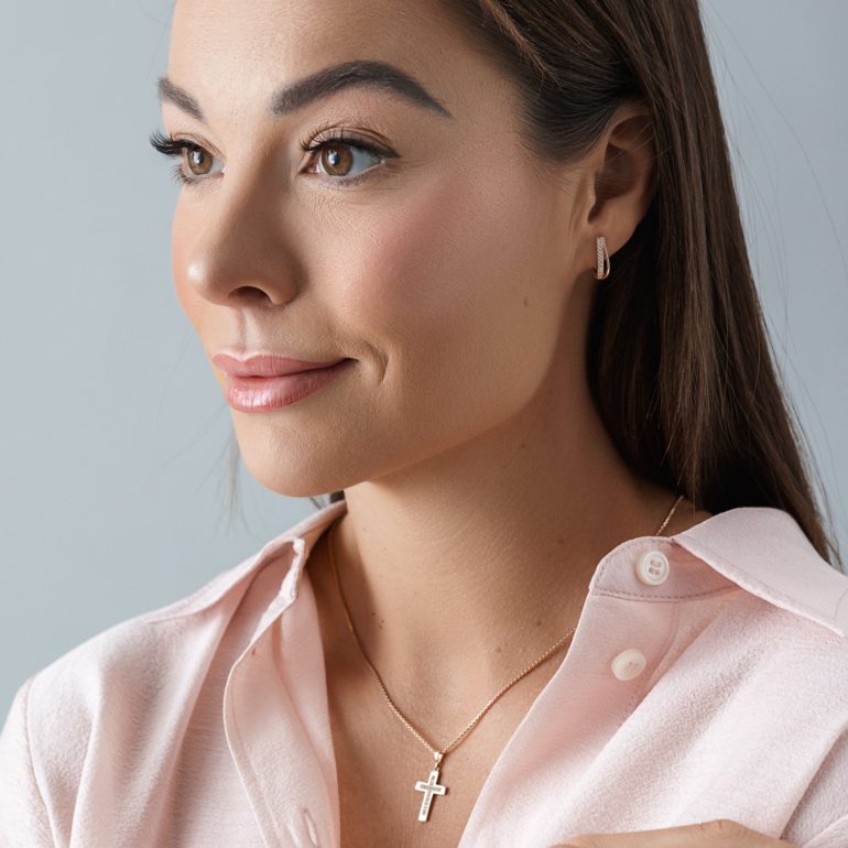 Auksiniai auskarai su cirkoniais